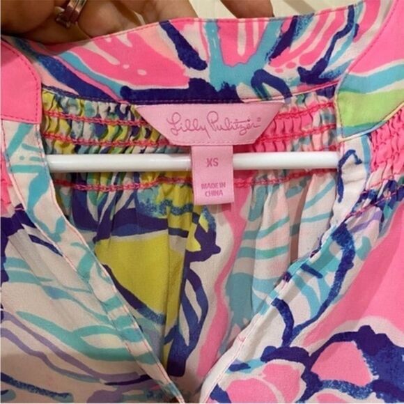 Lilly Pulitzer Silk Pullover Blouse Size XS - Picture 2 of 7